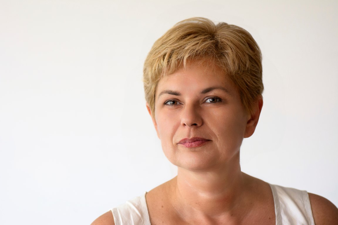 izr. prof. dr. Špela Virant